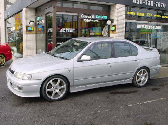 Nissan Primera Camino 18