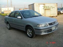 Nissan Sunny Super Saloon