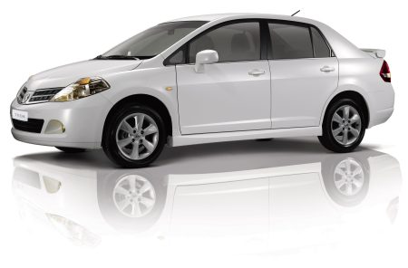 Nissan Tiida SE 16 Hatchback