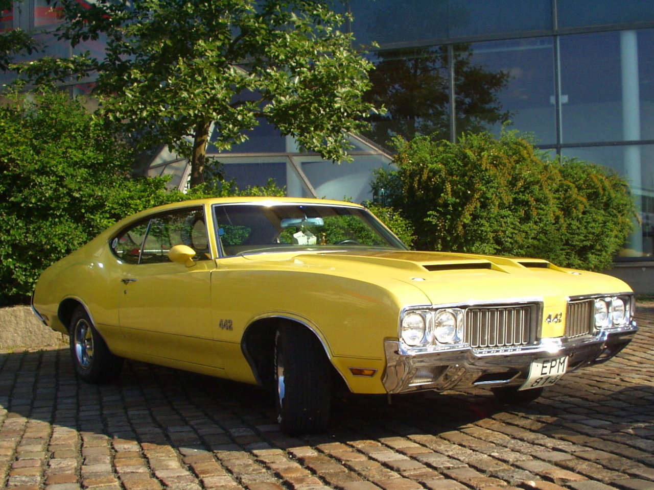 Oldsmobile 4-4-2 Apollo concept