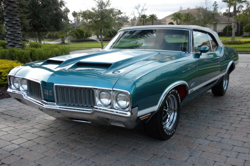 Oldsmobile 442 W30 convertible