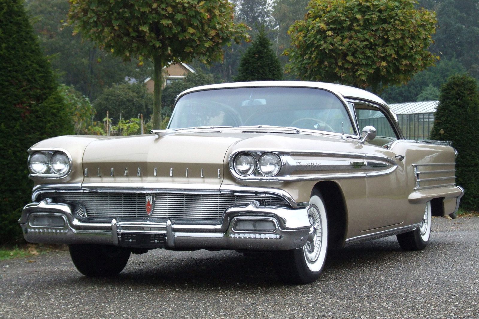 Oldsmobile 98