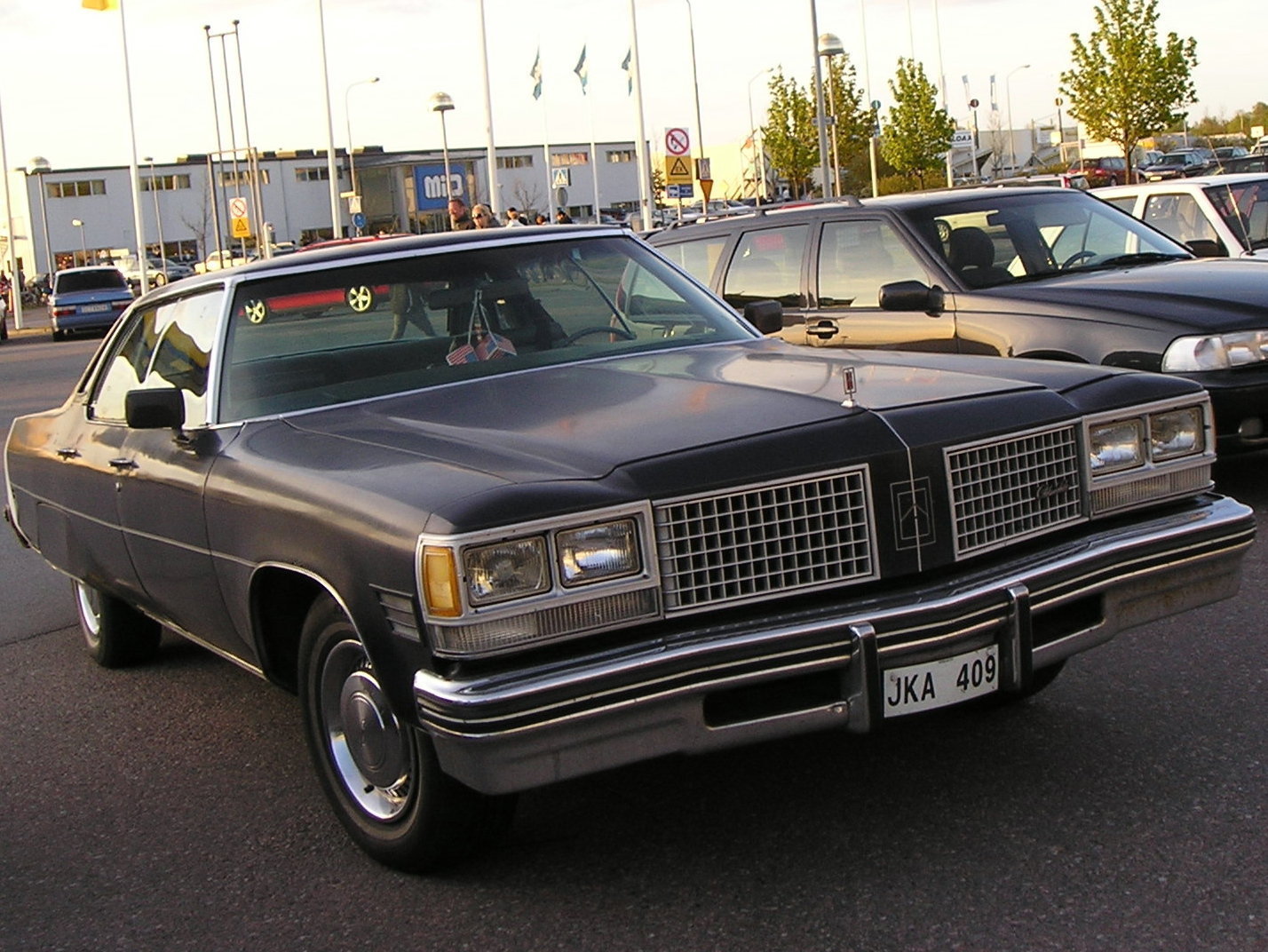 Oldsmobile 98 Luxury 4dr HT