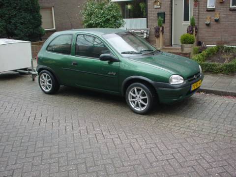 Opel Corsa 14i Swing