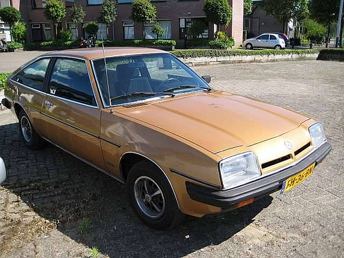 Opel Manta Hatchback 19 N