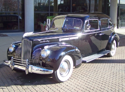 Packard 200 De Luxe 4dr