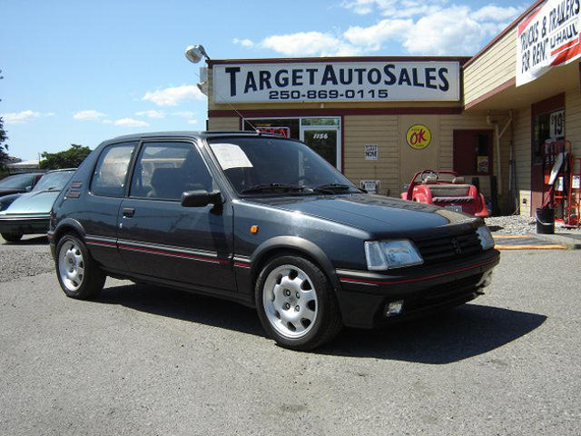 Peugeot 205 11 winner