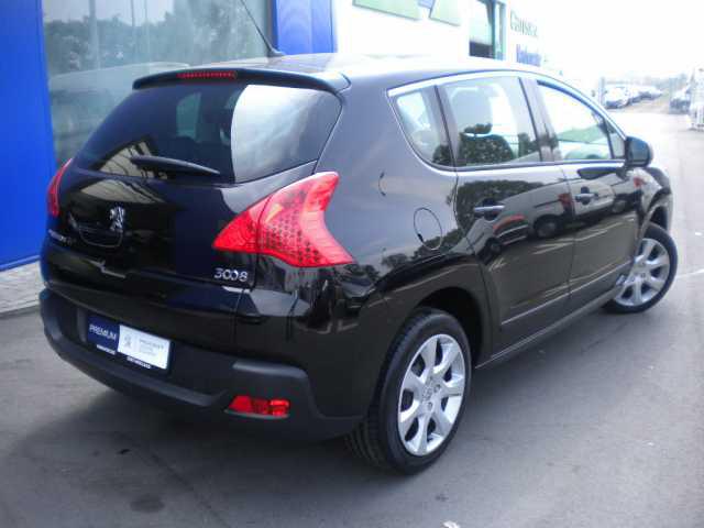 Peugeot 3008 16 HDi Premium