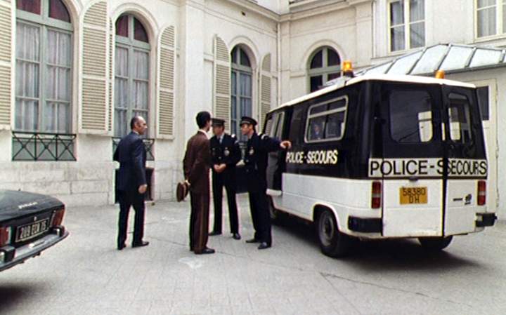 Peugeot J9 van