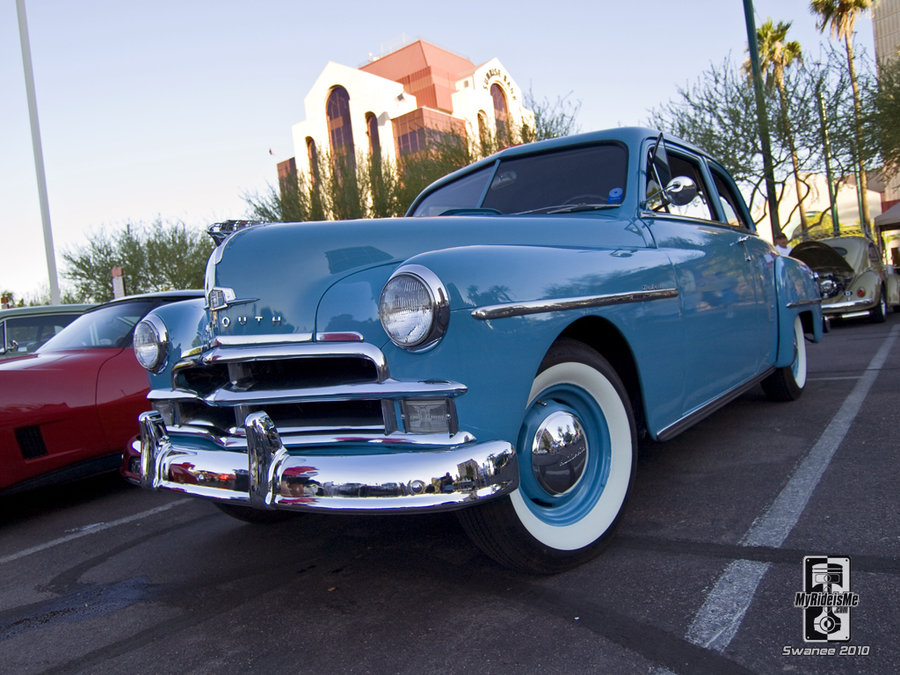 Plymouth De Luxe coupe