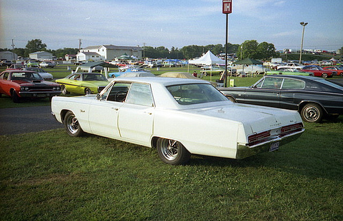 Plymouth Fury 4dr HT