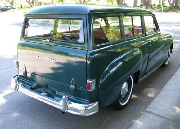 Plymouth Suburban 4-dr