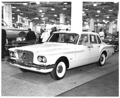 Plymouth Valiant V100 4dr