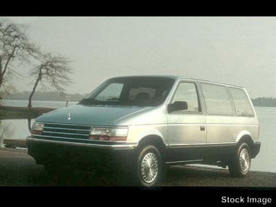 Plymouth Voyager LE