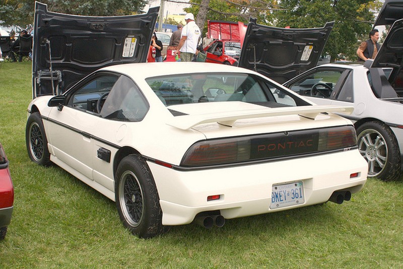 Pontiac Fiero GT 28L V6
