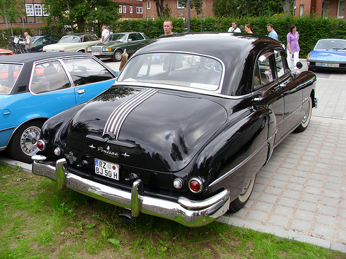 Pontiac Streamliner Eight sedan