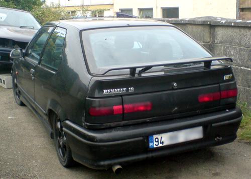 Renault 19