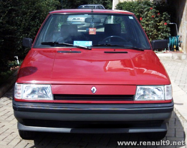 Renault 9 GTE Broadway