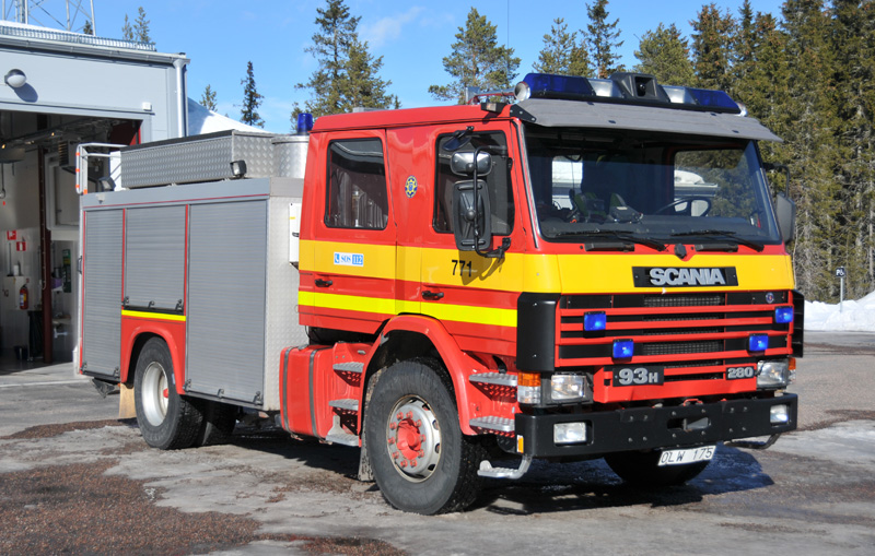 Scania T93 HL 4X2