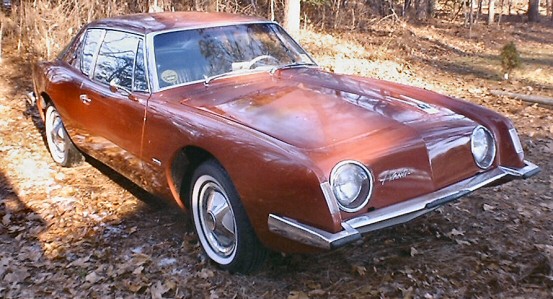 Studebaker Avanti R2