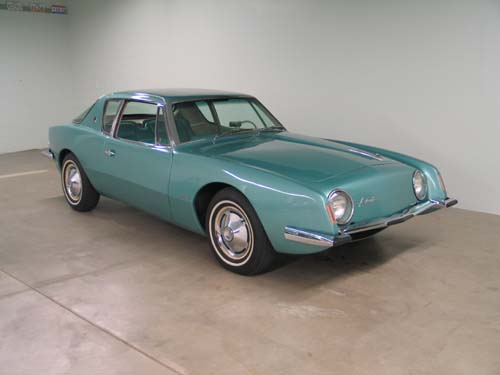 Studebaker Avanti R2