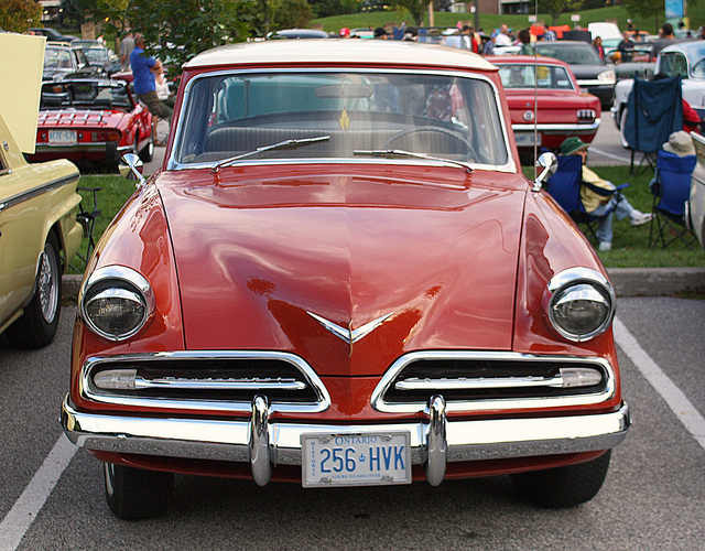 Studebaker Commander De Luxe 4dr