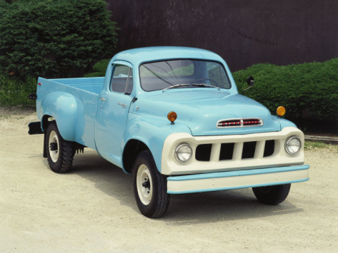 Studebaker Transtar truck