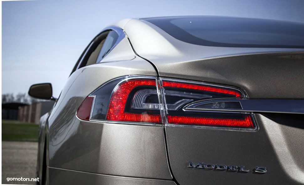 2015 Tesla Model S 70D