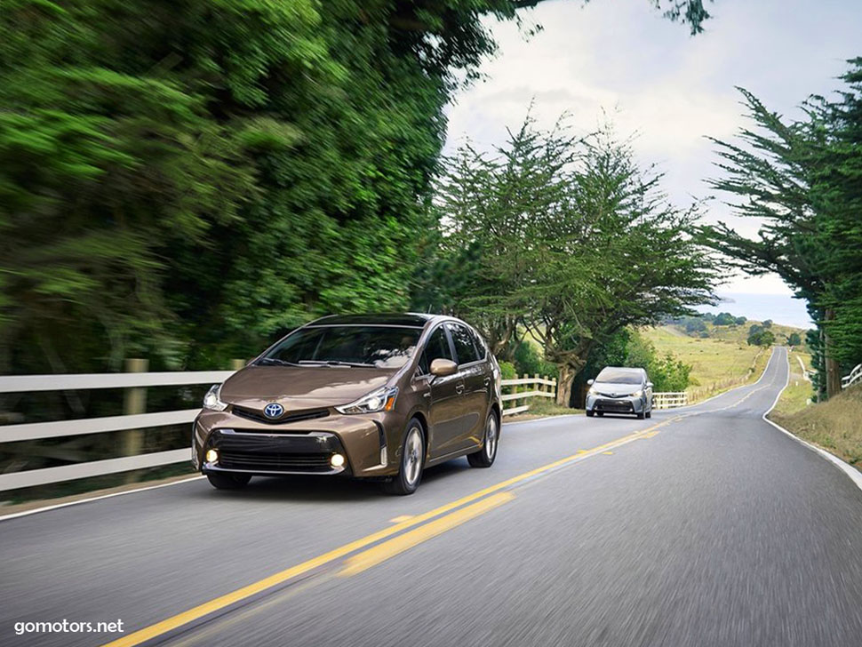 buy toyota prius v #6