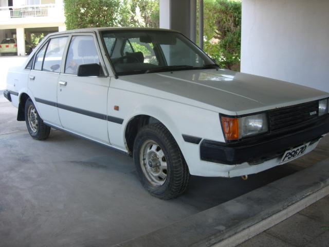 Toyota Carina DX