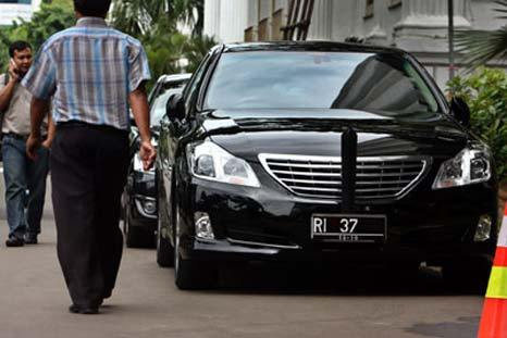 Toyota Crown Royal Saloon