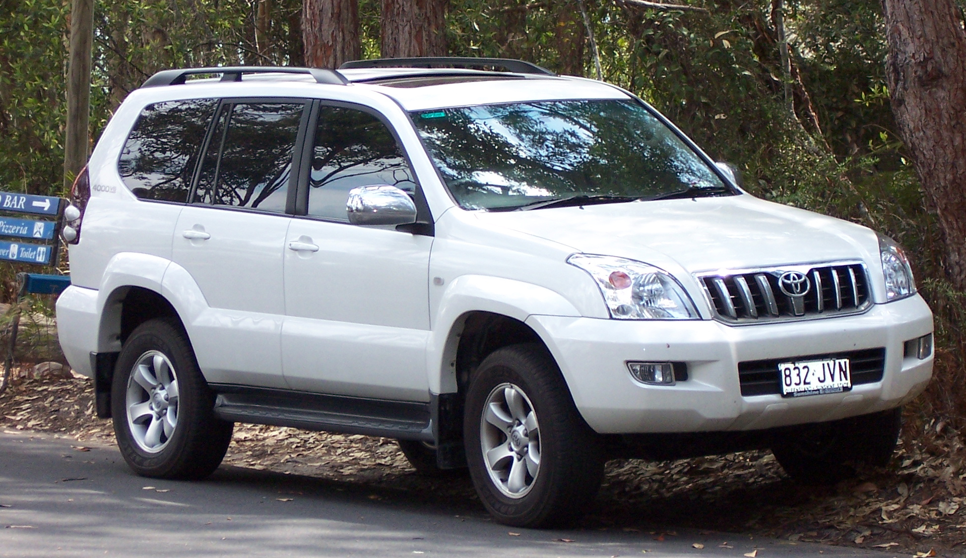 Toyota Landcruiser Prado RZ