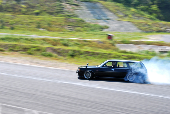 Toyota Mark II 22 Wagon