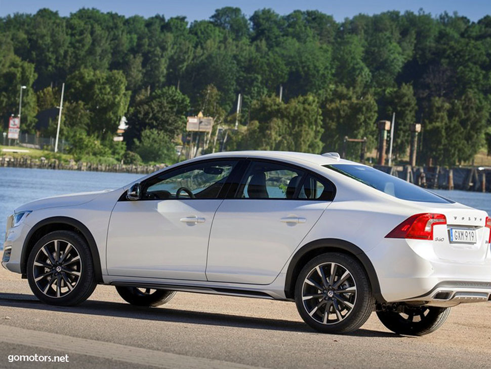 2016 Volvo S60 Cross Country