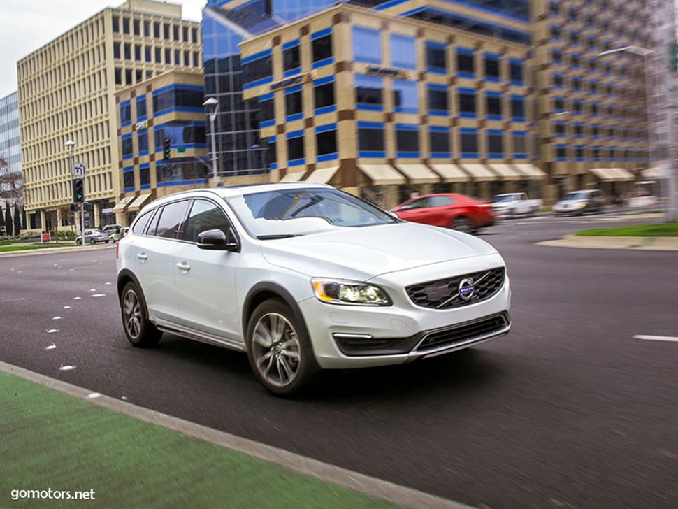 2016 Volvo V60 Cross Country 