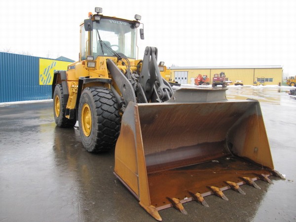 Volvo L90 D