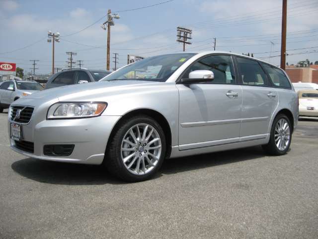 Volvo V50 24i