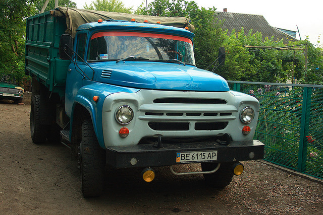 ZIL 130