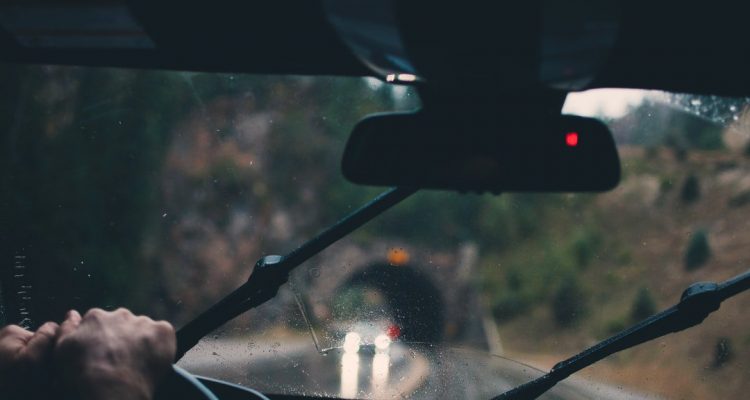 installing windshield wipers