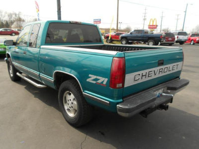 1995 Chevrolet 1500  5 FT BED