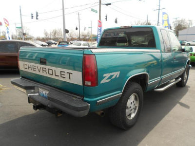 1995 Chevrolet 1500  5 FT BED