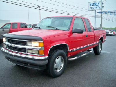 1998 Chevrolet 1500 5 FT BED