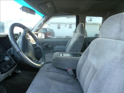 1997 Chevrolet 1500  5 FT BED