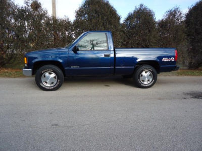 1998 Chevrolet 1500  W T FT BED