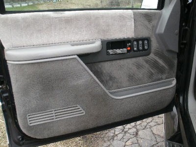 1993 Chevrolet 1500 5 FT BED