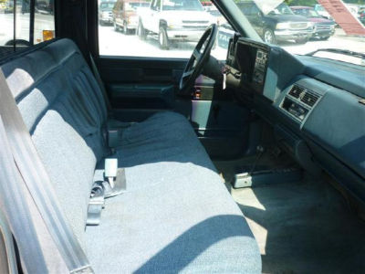 1988 Chevrolet 1500  WITH NEW SYSTEM WORKS GREAT
