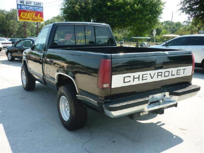 1988 Chevrolet 1500  WITH NEW SYSTEM WORKS GREAT