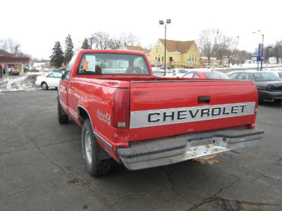 1993 Chevrolet 1500 8 FT BED
