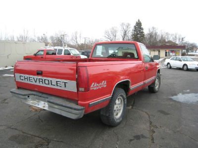 1993 Chevrolet 1500 8 FT BED