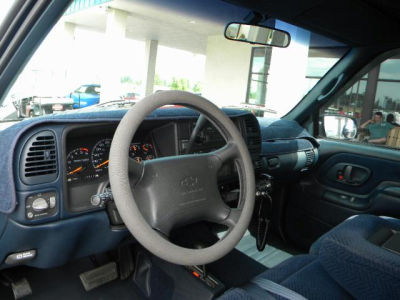 1996 Chevrolet 1500 -
   Cars.com </title>
   <meta name="title" content="1996 Chevrolet 1500 - Cars.com"/>
   <meta name="description" content="Listed on Cars.com